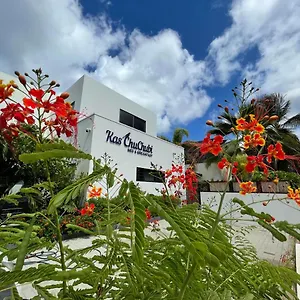 Bed & Breakfast Kas Chuchubi, Playa